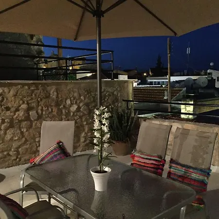 Holiday home Antoniades Mansion *